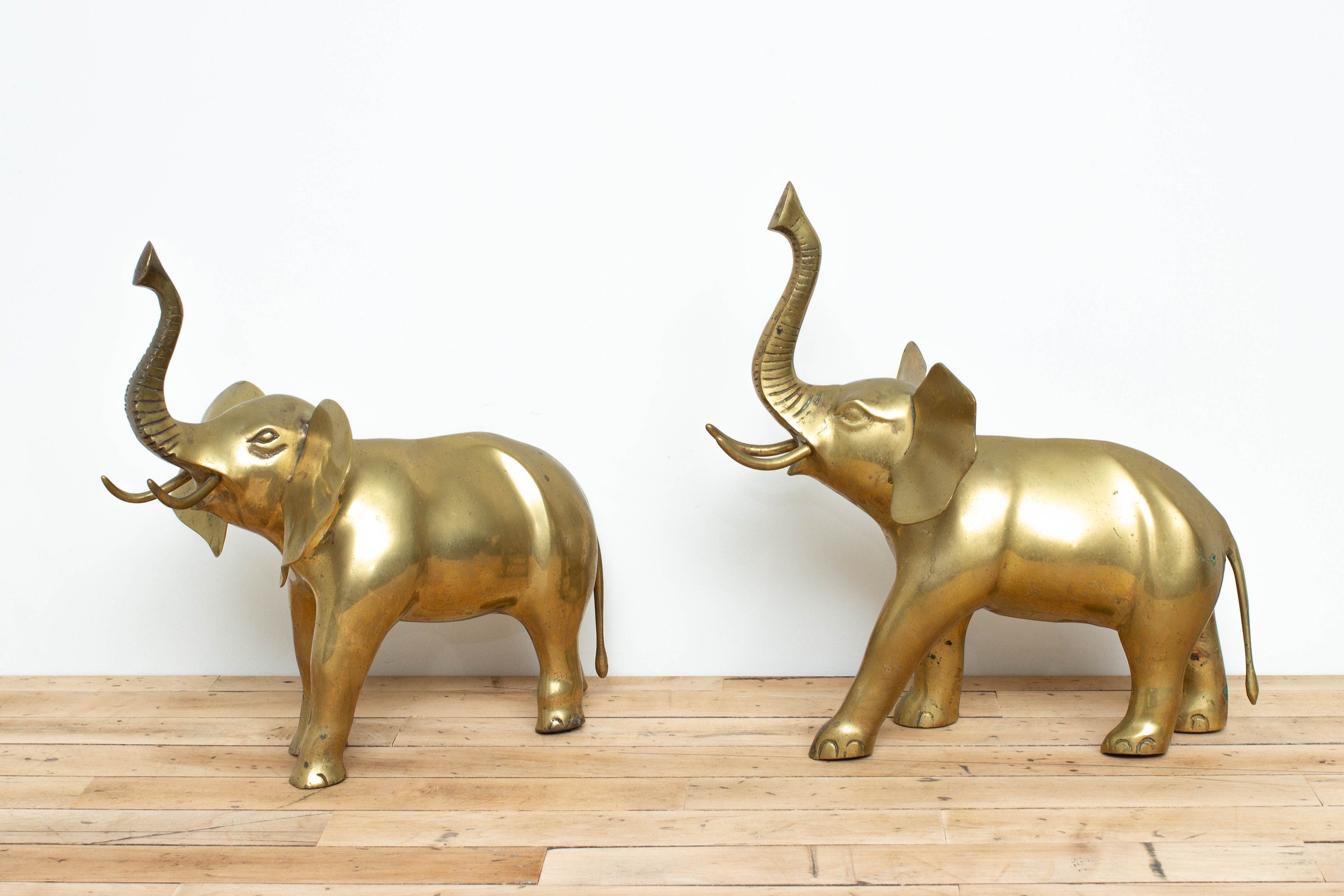 Vintage Brass Elephant Decorative Figure Gold Brass Figure Boho Brass  Figurine Figure Brass Art 