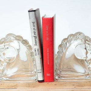 Pair of Vintage Horse Head Bookends, Mid-Century Modern Clear Glass Sculptures