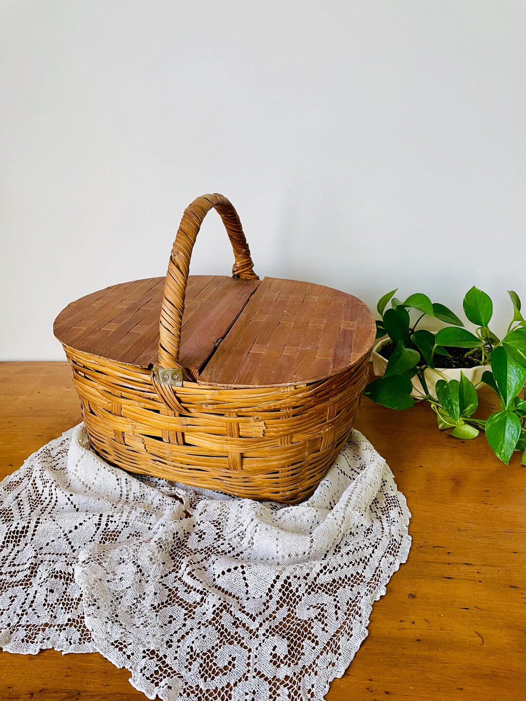 Pinic Hinge Antique Splint Weave Wicker Covered Basket; Vintage Hinge Top Wicker ...