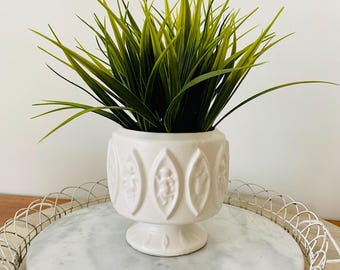 Vintage Donatello Style Cherub Footed Planter: Creamware Decor