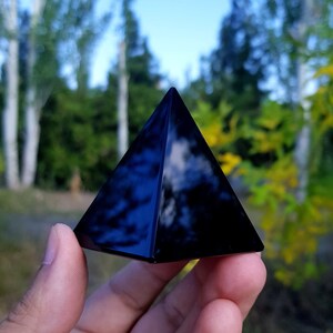 Black Obsidian Pyramid, Crystal Pyramid, Meditation, Chakra, Healing Stone, Crystal Pyramid, Armenian Obsidian, Armenian Stone