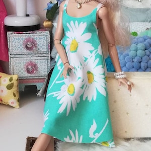12 inch doll fashion & accessories handmade to fit all 11/12 inch dolls