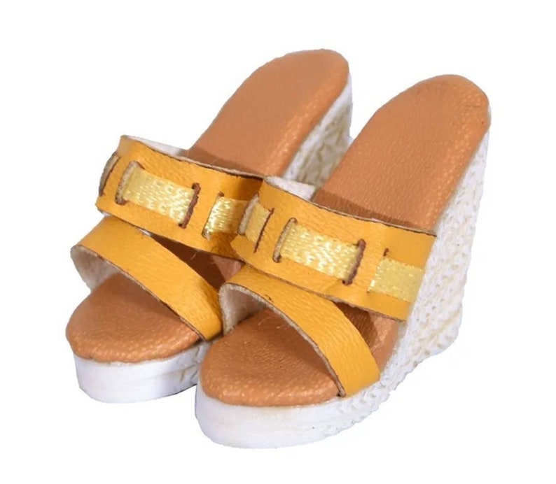 The perfect spadilas wedge Sandler's fit all 11,12 inch dolls Number #5