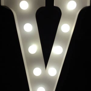 Metal white V marquee letter light 9&quot;height light up alphabet letter home bedroom shop window wedding decor