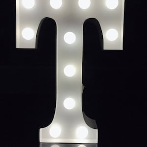 Hand made metal white T marquee letter light 9&quot;height light up alphabet letter home bedroom shop window wedding decor