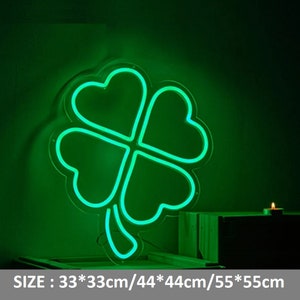 Letrero de neón de trébol de cuatro hojas con placa acrílica iluminada. Decoración de neón de trébol de cuatro hojas para el hogar, el dormitorio y el Día de San Patricio.