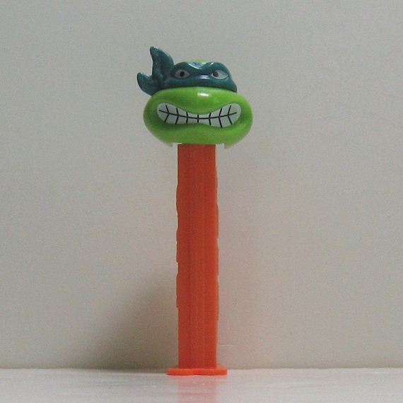アメコミ OLDPEZ 90'sPEZ Unopened 28packs Turtles Vintage 1980's Teenage Mutant Ninja Turtles Pez Dispenser