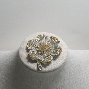 Vintage/Antique 1940s, LN/25 or &quot;Little Nemo&quot; Floral Shaped Rhinestone Pin/Brooch, White Metal, Pale Citrine Rhinestones,