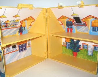 Vintage 2005 Playmobil Take Along Pet Clinic Veterinario, #5870