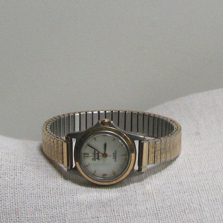 Vintage 1970s Ladies Wrist Watch, Davidson Jewelers