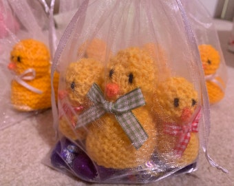 Digital Knitting Pattern for Easter Chick Mini Creme Egg Cover (Gift, Present, Chocolate, Cosy, Spring)