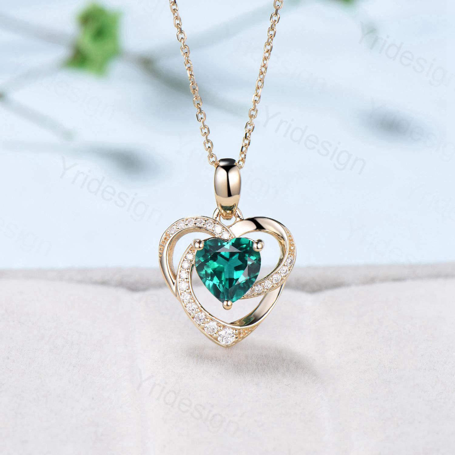 ★VINTAGE HOLLYWOOD★ Gemstone Heart Necklace il_fullxfull.6206829834_dh3j.jpg
