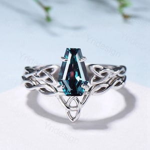 Norse Viking Alexandrite Wedding Ring Set Celtic Knot Lab Alexandrite Engagement Ring June Birthstone Jewelry Unique 2Pcs Twisted Bridal Set