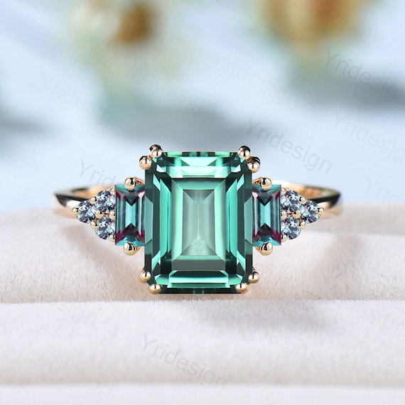 Unique Emerald Cut Green Sapphire Ring 8 Prongs Cluster Baguette