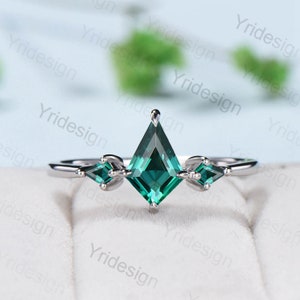Vintage Emerald Ring Three Stone Minimalist Kite Cut Emerald Engagement Ring  Dainty May Birthstone Alternative Gold Wedding Ring For Women