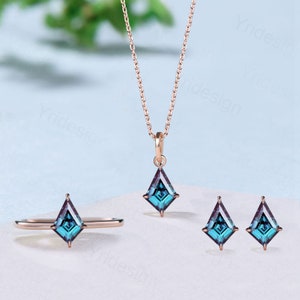 Minimalist alexandrite wedding set solitaire kite alexandrite engagement ring dainty June birthstone pendant necklace Alexandrite earrings
