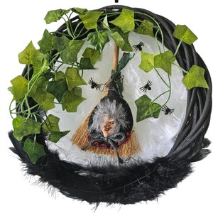 Spooky Halloween Wreath