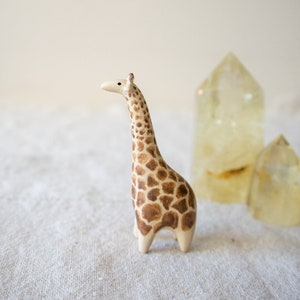 Miniatur handgemachte Keramik Giraffe Figur