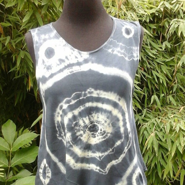 Asymmetrisches Top, gebatikt