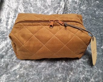 Cosmetic bag