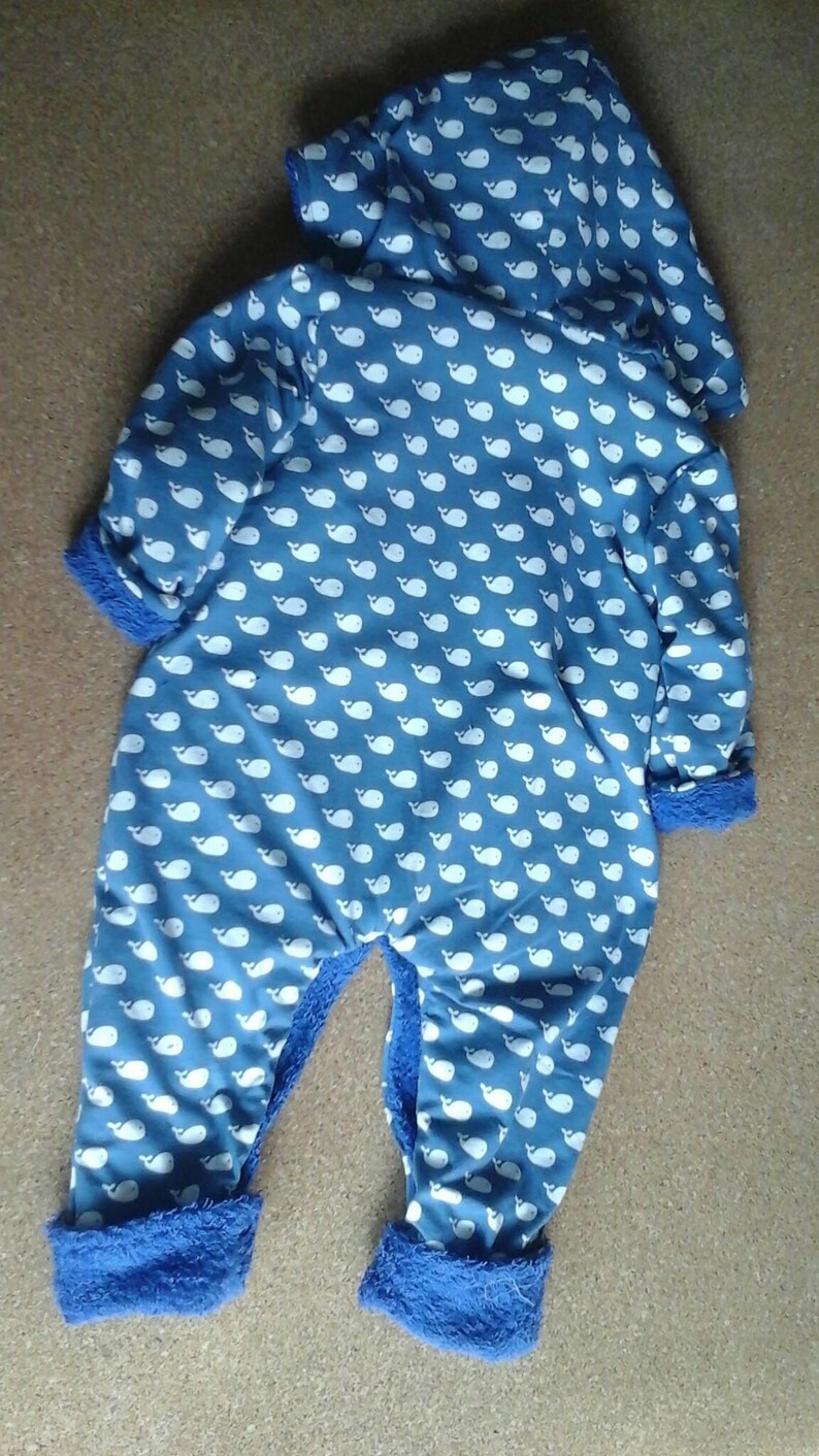 Bathrobe with roll-down closure