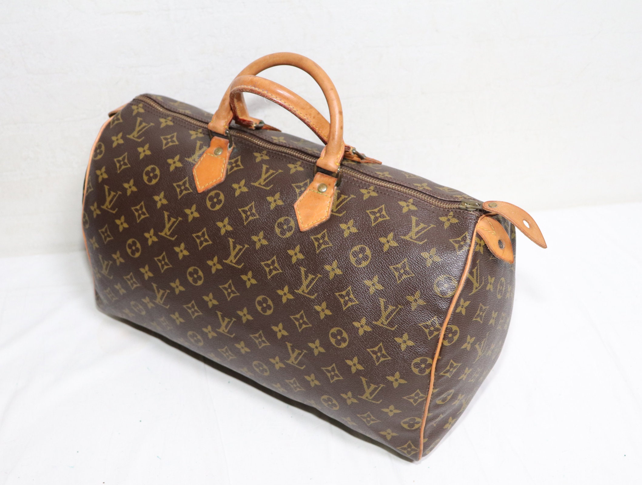 Vintage: Louis Vuitton Monogram Speedy 40