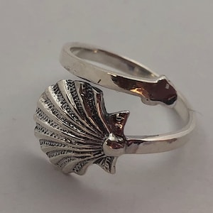 Zilveren schelpring - zilveren ring - sterlingzilveren sieraden - verstelbare ring - symbool Camino de Santiago - pelgrimsamulet - uniek cadeau-idee
