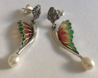 Butterfly Earrings Mariposa Verde Rojo - Sterling Silver Earrings - Stained Glass Earrings - Wing Earrings - Marcasite Earrings - Real Pearl