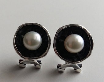 Pearl Earrings La Perla Omega - Sterling Silver Earrings with Pearl - Real Pearl Earrings - Pearl Studs - Silver Studs - Pearl Stud Earrings