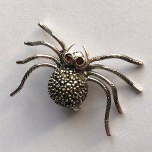 Silver Spider Brooch Araña - Spider Jewelry - Insect Brooch - Insect Jewelry - Silver Brooch - Silver Jewelry - Marcasite Jewelry
