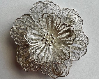 Flower Brooch Flor de Paraiso - Sterling Silver Brooch - Filigree Jewelry - Silver Jewelry - Filigree Brooch - Gift Idea for Mom