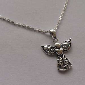 Pingente de anjo Angel Corazon - Pingente de prata esterlina - Colar de anjo - Joias de anjo - Presente de anjo - Ideia de presente de Natal - Presentes de Natal