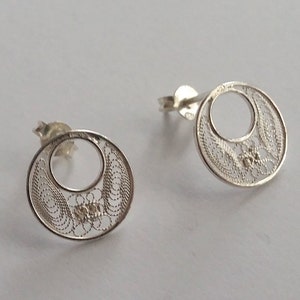 Filigree Stud Earrings Ronda Small - Silver Stud Earrings - Filigree Jewelry - Silver Studs - Circle Earrings - Circle Studs - Gift for Her