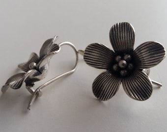 Flower Earrings - Earrings Flor de Felicidad - Sterling Silver Earrings - Flower Jewelry, Handmade Earrings, Gift Idea for Wife