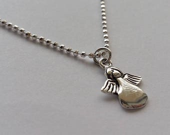 Colgante de ángel pequeño - Collar de ángel de plata - Collar de plata de ley - Joyería de ángel - Regalo de ángel para niños - Regalos con significado - Amuletos