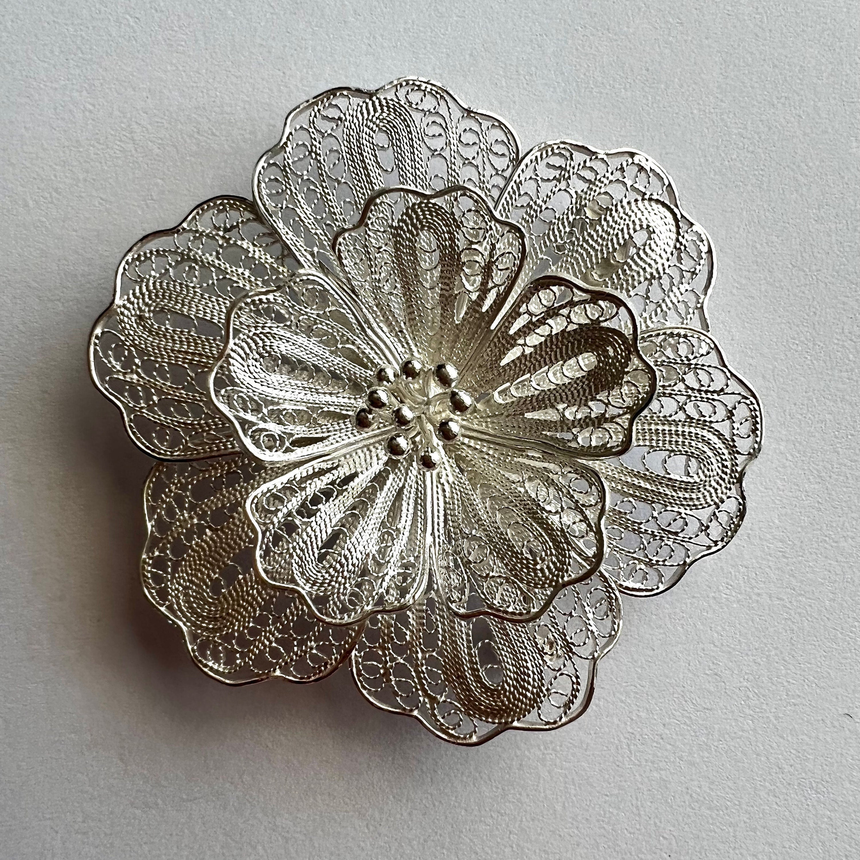 Flower Brooch Flor De Paraiso - Sterling Silver Brooch - Filigree
