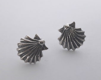 Shell Studs Concha de Vieira - Small Silver Stud Earrings - Sterling Silver Earrings - Farewell Gifts - Camino de Santiago