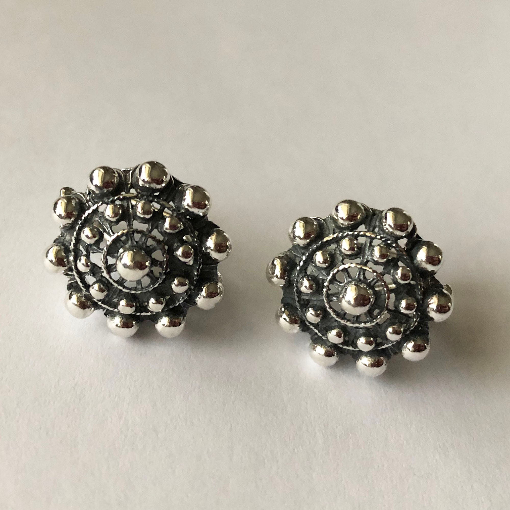 【HYERES LOR】H Edition Silver H stud earring D'heygere Silver Stud Hoops – APOC STORE