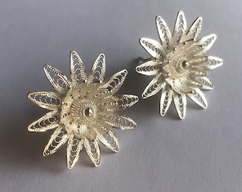 Silver Flower Earrings Flor de Margarita - Silver Filigree Earrings - Sterling Silver Earrings - Flower Stud Earrings - Floral Earrings