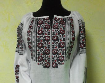 Traditional embroidered blouse White cotton blouse with graphic embroidery Ukrainian vyshyvanka shirt for women