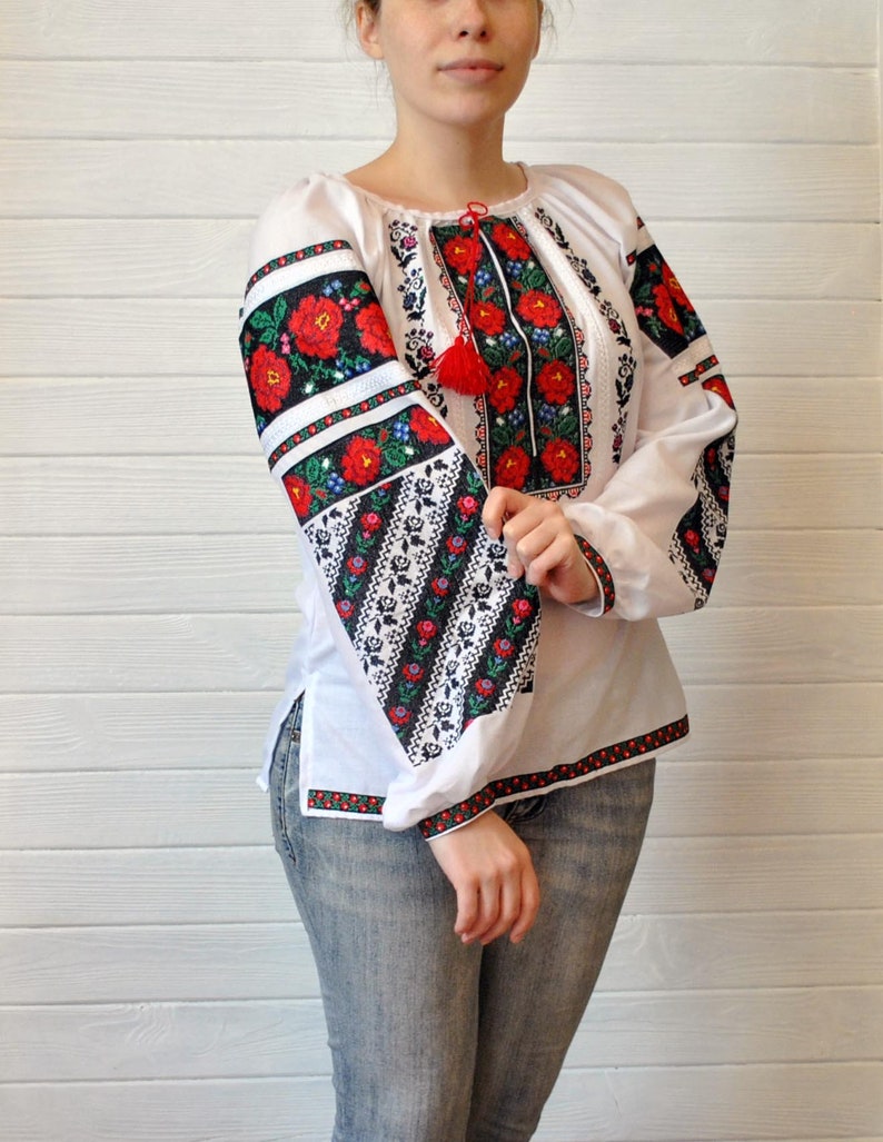 Beautiful blouse for women Embroidery blouse Homespun cloth Blouse with traditional Ukrainian pattern Ukrainian vyshyvanka Ethnic clothes