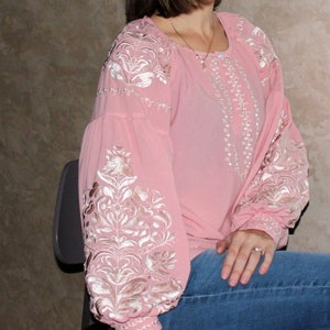 Autumn Silk Chiffon Wrinkled Pink Patchwork Boat Neck Blouse With Gold Embroidery Trim Long Sleeve main image 1