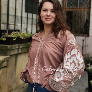 Boho blouse with roses embroidery Ukrainian vyshyvanka shirt  Embroidered ethnic blouse with puff sleeves