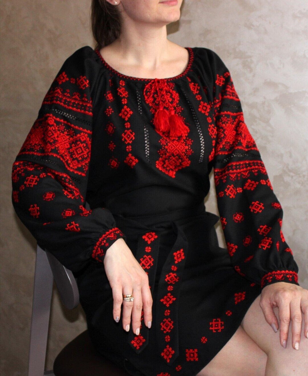 美品☆ Vilshenko 刺繍 ワンピース Black Vyshyvanka Dress Midi Embroidered Gown Hand Red