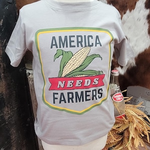 Amerika braucht Bauern Shirt, Kleinkind-T-Shirt, Kleinkind-Farm-Shirts, Bauernhof-Shirt, Scheunenhof-Geburtstags-Shirt, Bauernhofgeschenke, Bauernhofgeburtstag, ag-Shirt