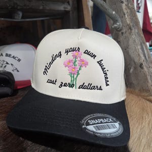 Minding Your own Business Hat - Lustig bestickte Trucker-Cap mit Blumen - Snapback-Hut im Vintage-Stil - freches Geschenk für Sie
