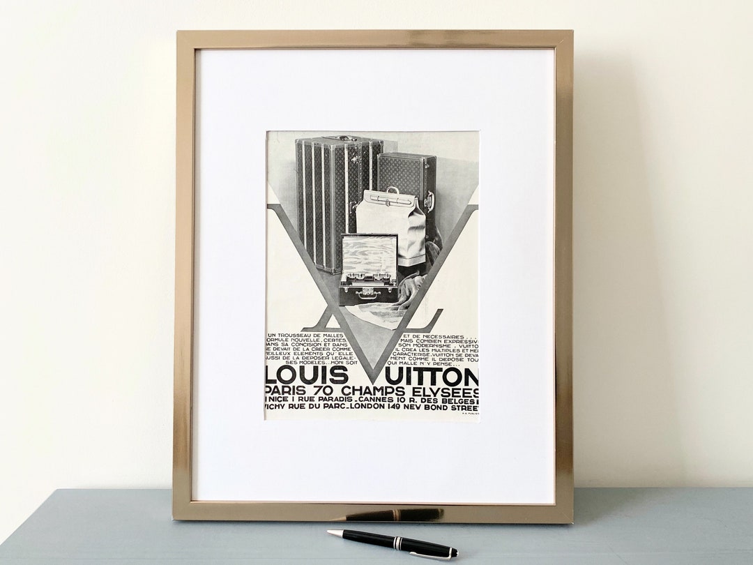 Louis Vuitton Un Trousseau Framed On Paper Graphic Art