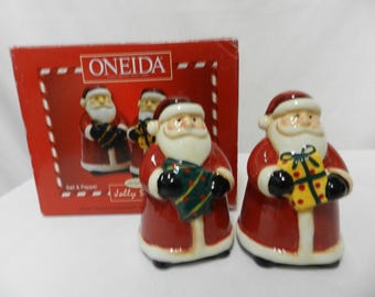 Oneida Jolly Santa Salt & Pepper shaker Set Christmas Hand painted decor NEW NIB
