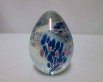 Vines Vintage Paperweight figurine Art Glass egg blue pink white 3" tall