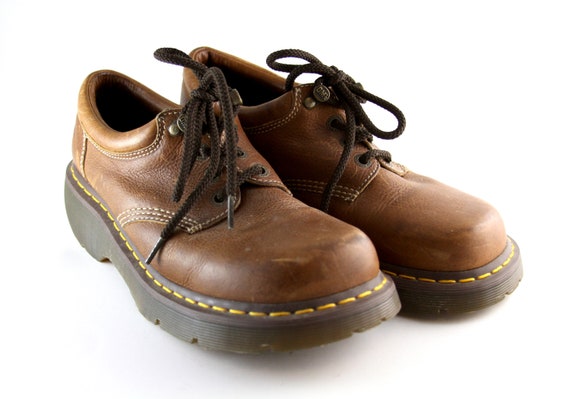 dr martens brown low